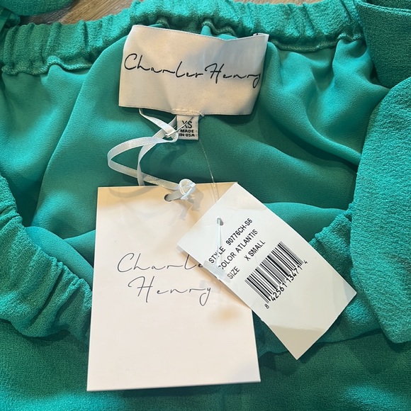 Off the shoulder dress - Picture 2 of 2